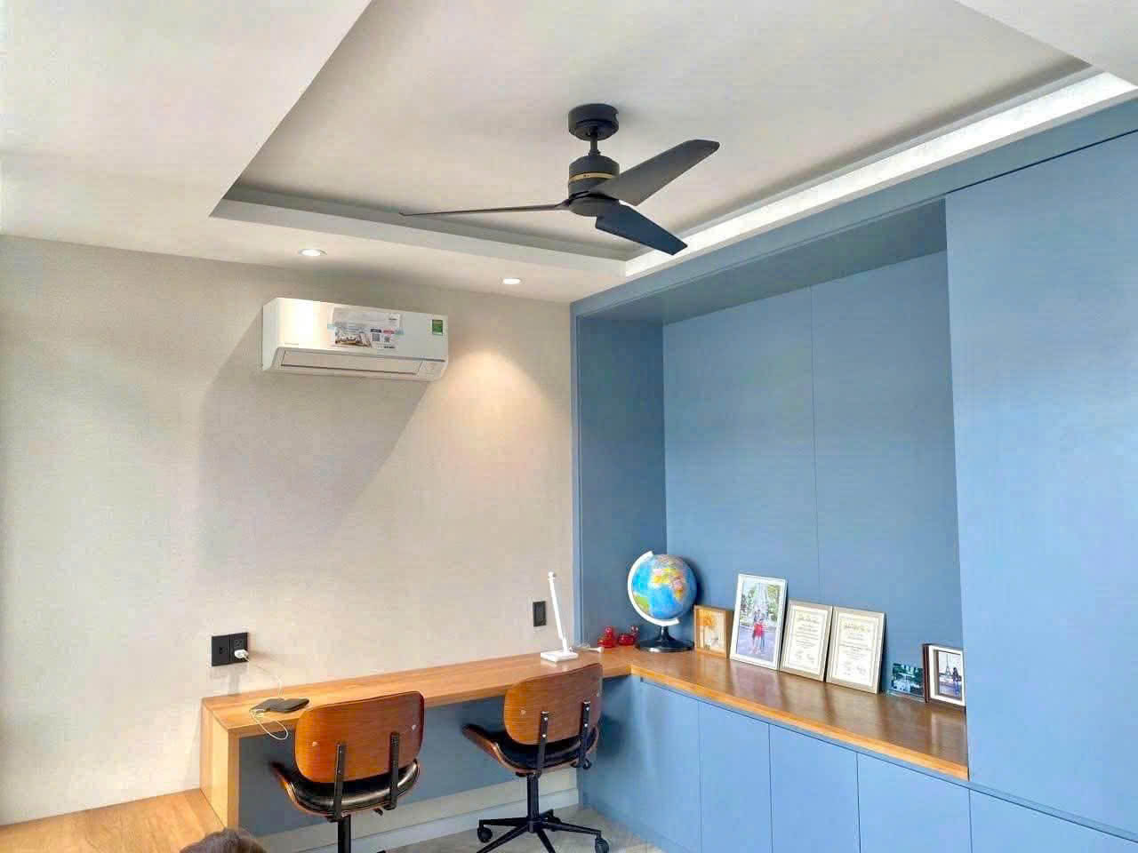 Quạt trần 3 cánh màu đen Seabird Quạt trần 3 cánh màu đen Seabird