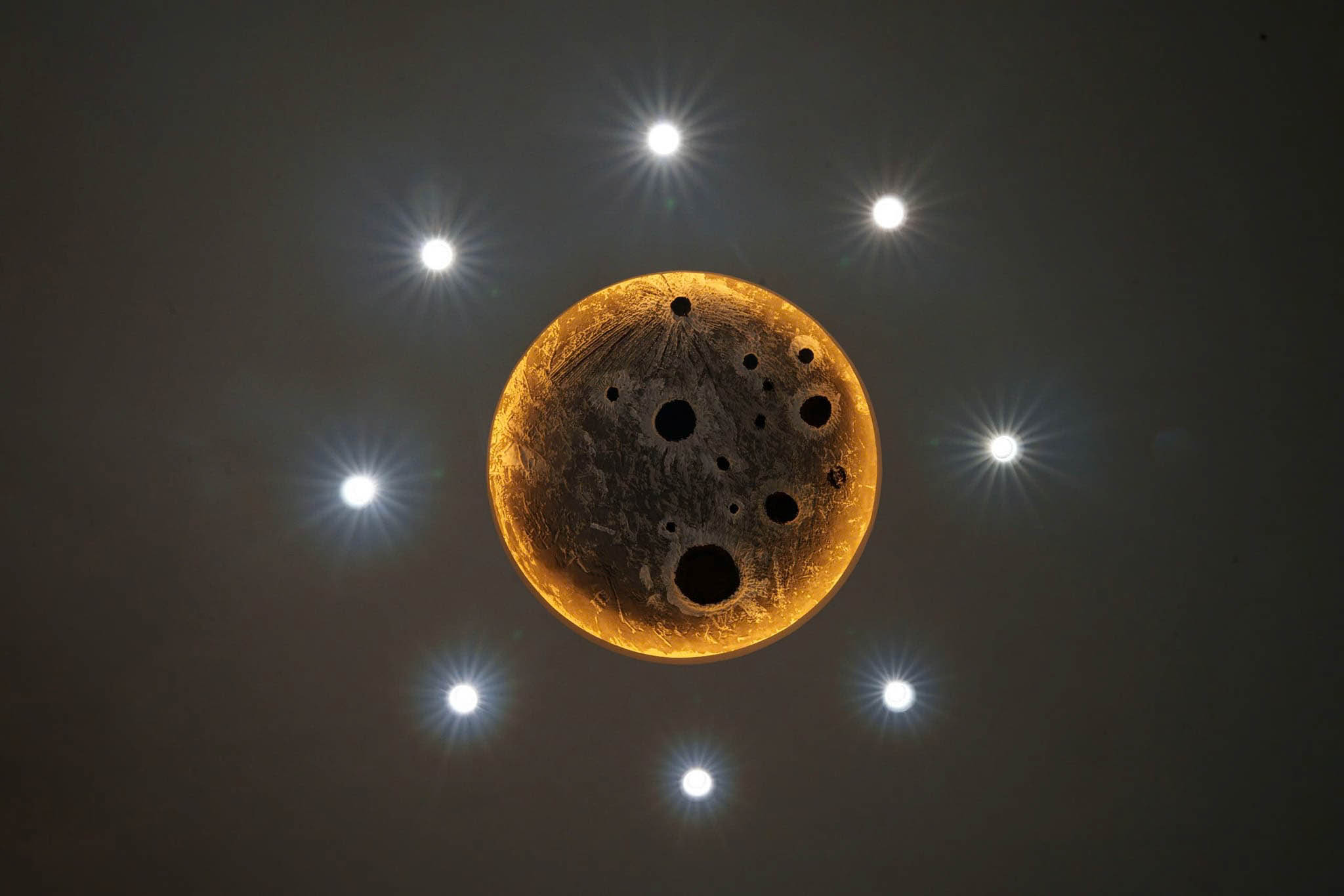 Đèn thạch cao hiệu ứng Mặt trăng Đèn thạch cao hiệu ứng Mặt trăng